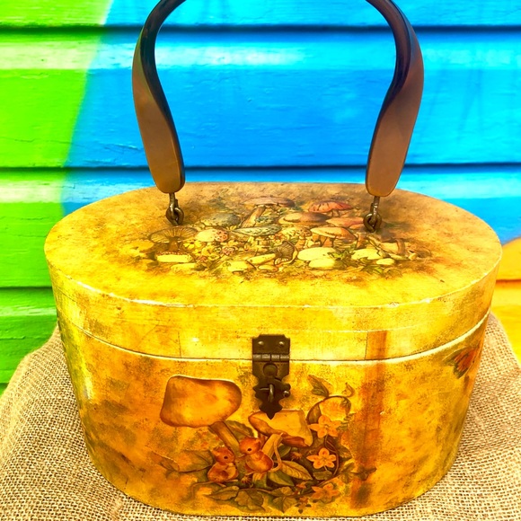 Vintage Handbags - SOLD 1960’s Vintage Wooden Bag Mushroom & Mice